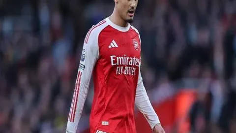 沃尔谈篮球初心：追求热爱，金钱非唯一动力